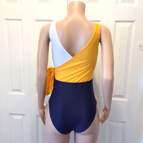 Cupshe Womens Colorblock Wrap Crossover Side Tie 1pc Swimsuit Size Medium - Picture 3 of 8